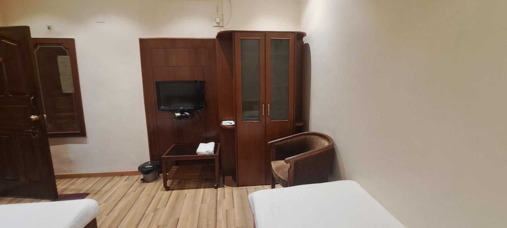 Hotel Shivam Пуне Екстер'єр фото