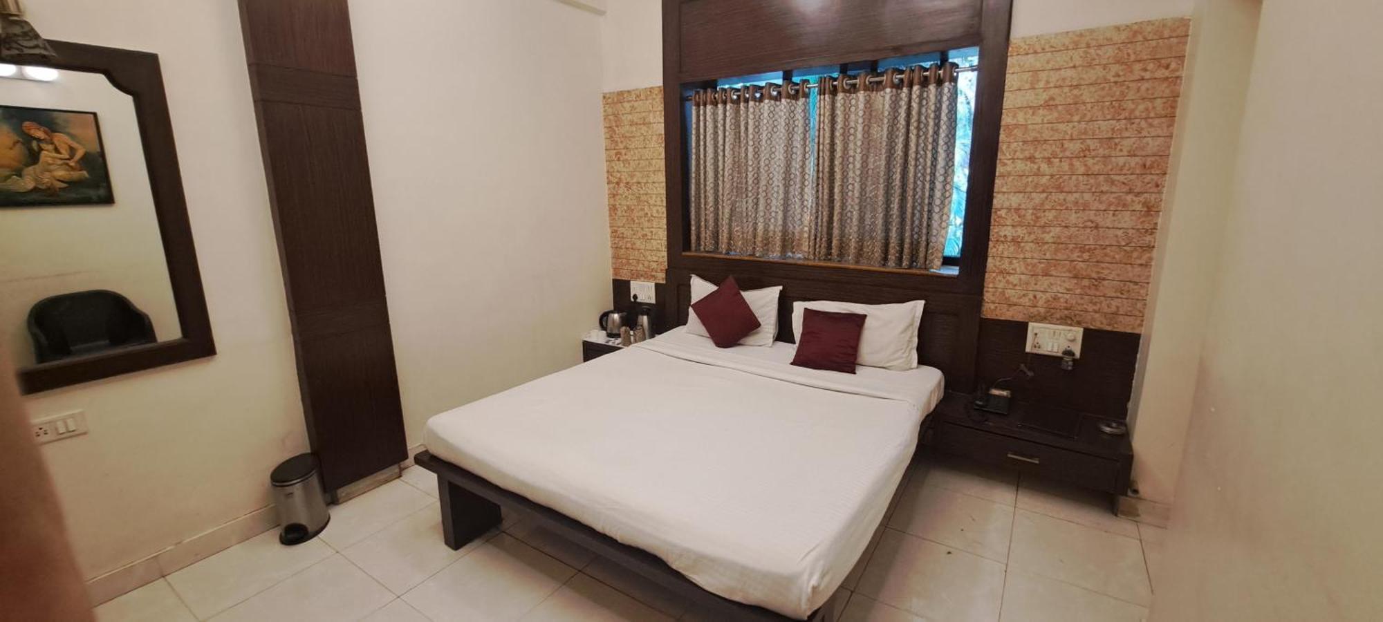Hotel Shivam Пуне Екстер'єр фото
