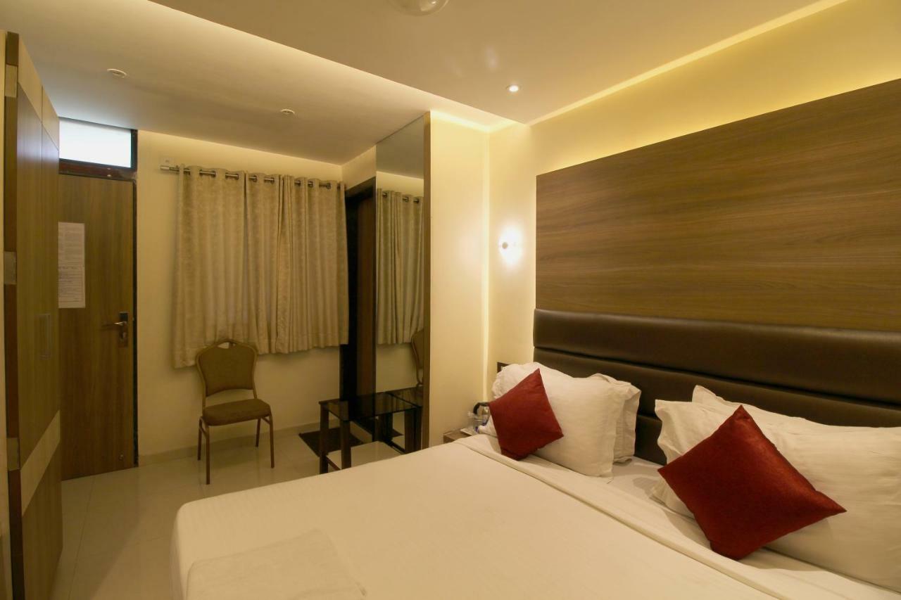 Hotel Shivam Пуне Екстер'єр фото