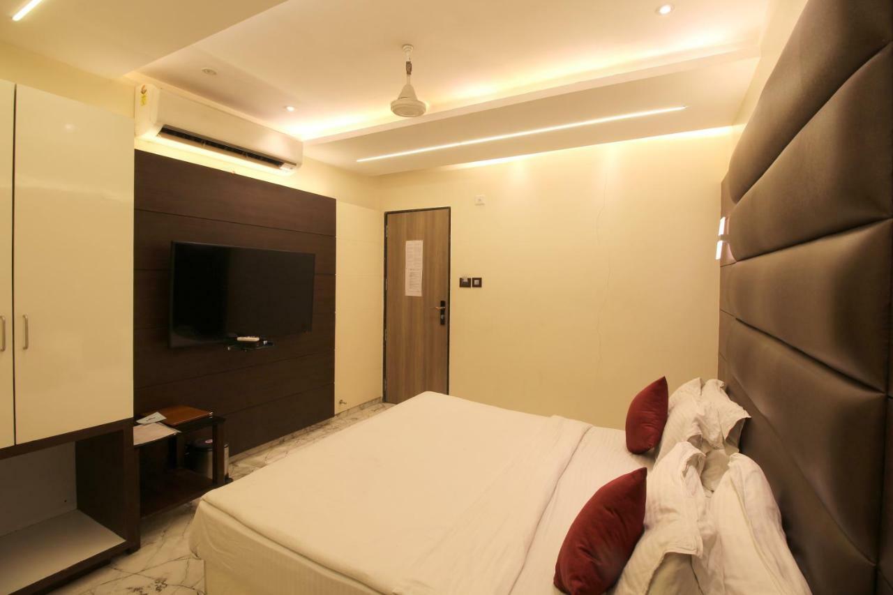 Hotel Shivam Пуне Екстер'єр фото
